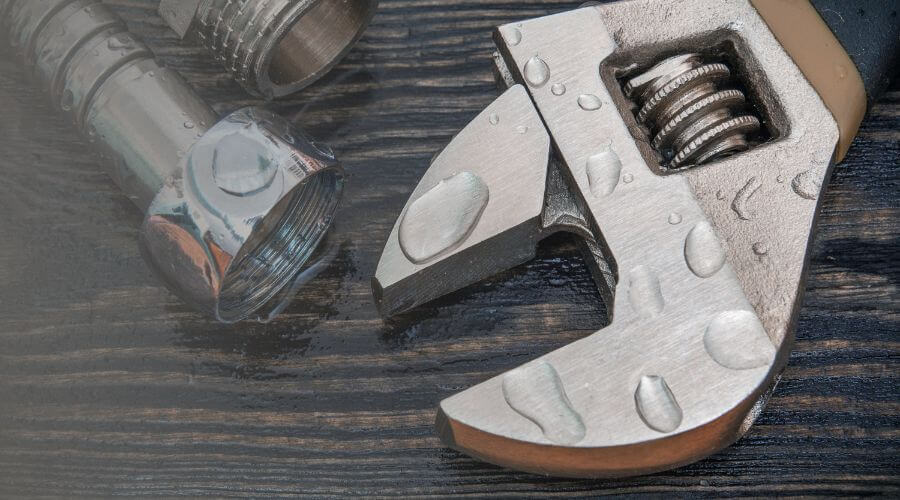 Why choose water damage restoration service for burst pipe water damage in San Antonio